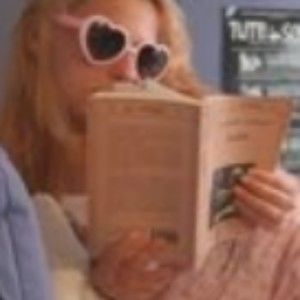 Meet your Posher, Frances